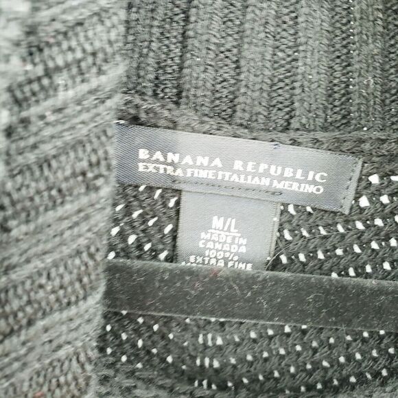 Banana Republic Black Turtleneck Sweater Shawl Womens Medium Large Wool Ribbed - Picture 4 of 10